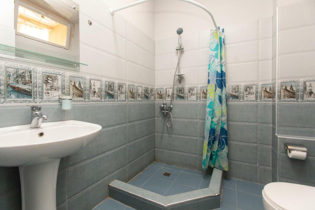 Private Apartment In The Center Of Old Tbilisi Bagian luar foto