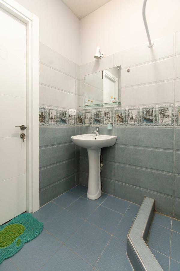 Private Apartment In The Center Of Old Tbilisi Bagian luar foto